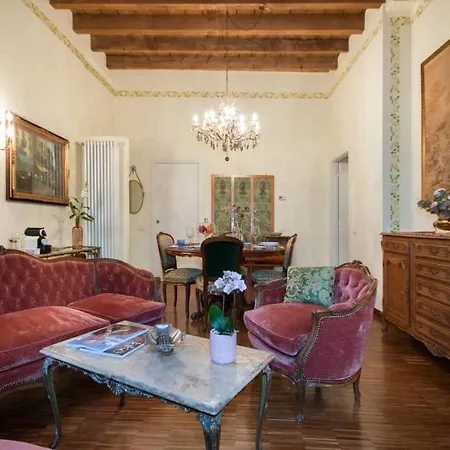 Apartment Old Borgo Vico